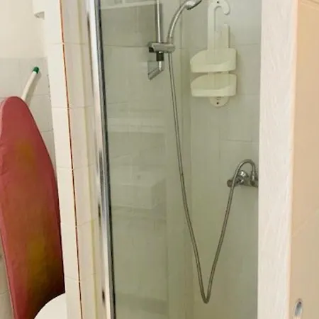 Renove Avec Balcon A Amelie-les-bains - Fr-1-703-70 * אמלי-לה-באינס-פללדה